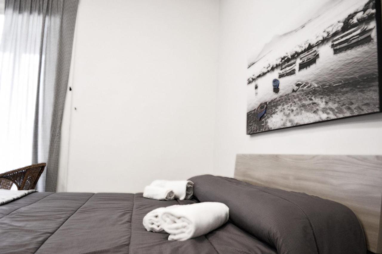 Vanzi Rooms Naples Extérieur photo
