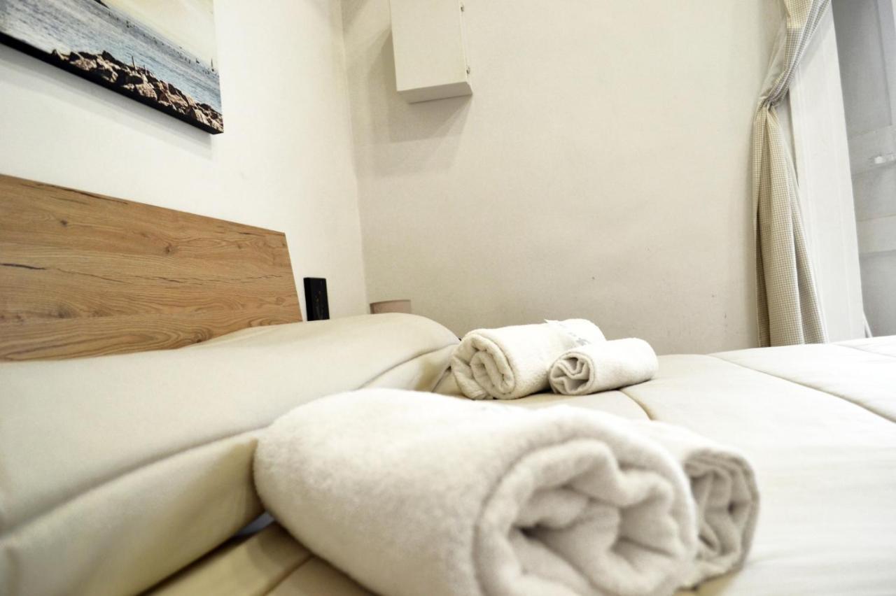 Vanzi Rooms Naples Extérieur photo
