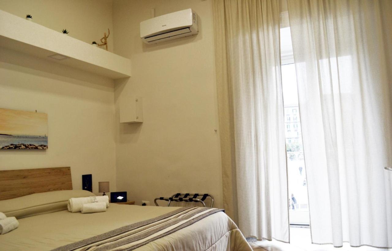Vanzi Rooms Naples Extérieur photo